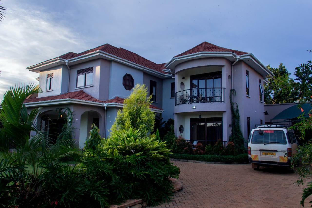 Akasu Bed And Breakfast Kampala Exteriér fotografie